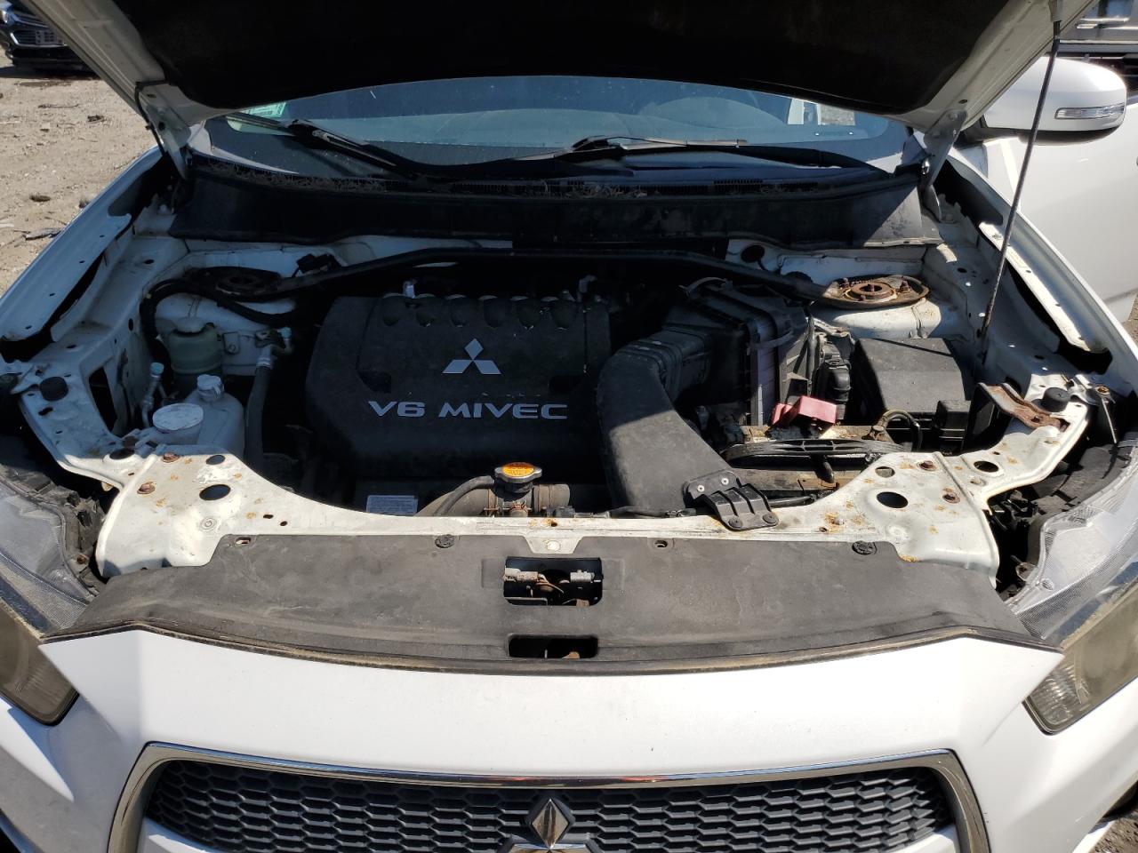 2010 Mitsubishi Outlander Xls VIN: JA4JT4AX9AZ014372 Lot: 62352775