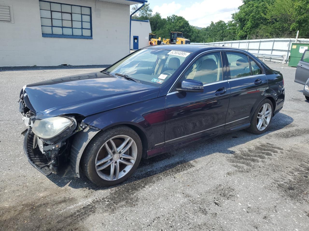 MERCEDES-BENZ C-CLASS 2014 VIN WDDGF8AB4ER309037
