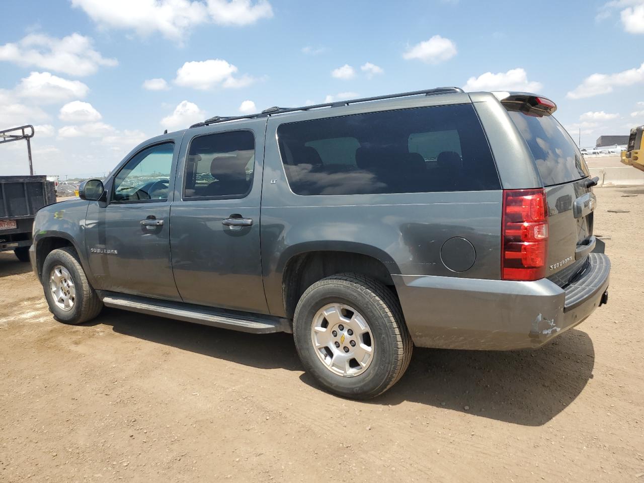 2011 Chevrolet Suburban K1500 Lt VIN: 1GNSKJE39BR173677 Lot: 61867245