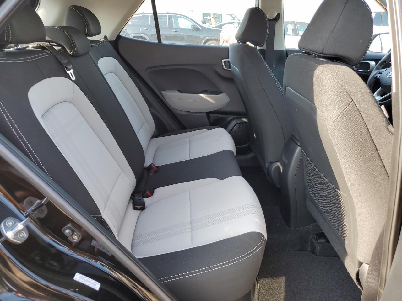 2022 Hyundai Venue Sel VIN: KMHRC8A35NU162305 Lot: 62303475