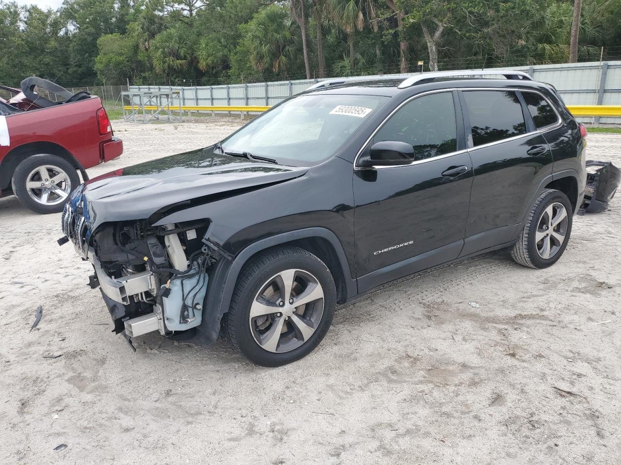 2019 Jeep Cherokee Limited for Sale in Fort Pierce, FL - Front End