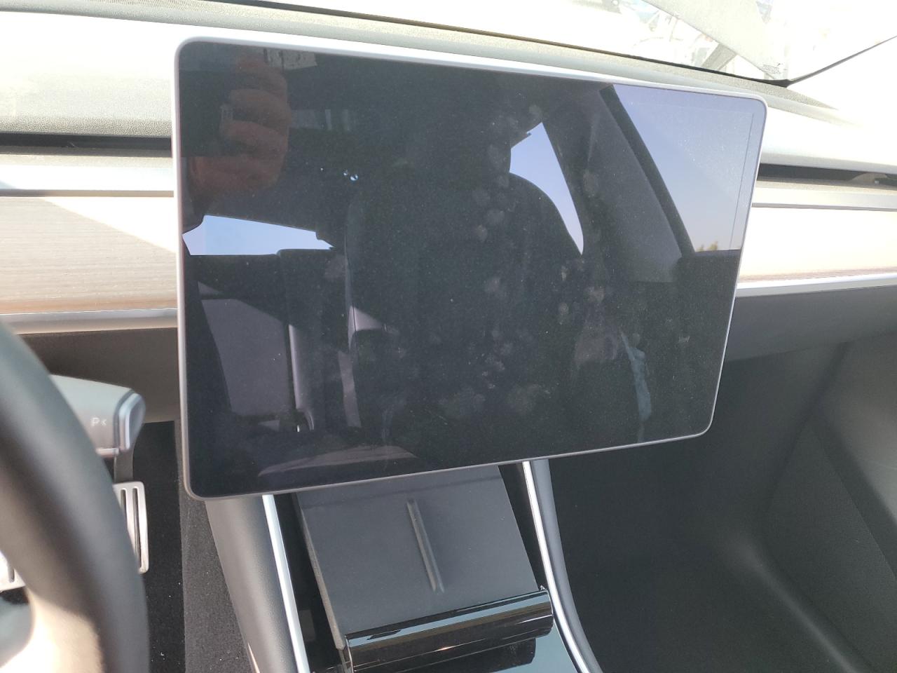 2020 Tesla Model Y VIN: 5YJYGDEF4LF038470 Lot: 61254555