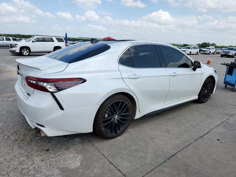  TOYOTA CAMRY 2021 White