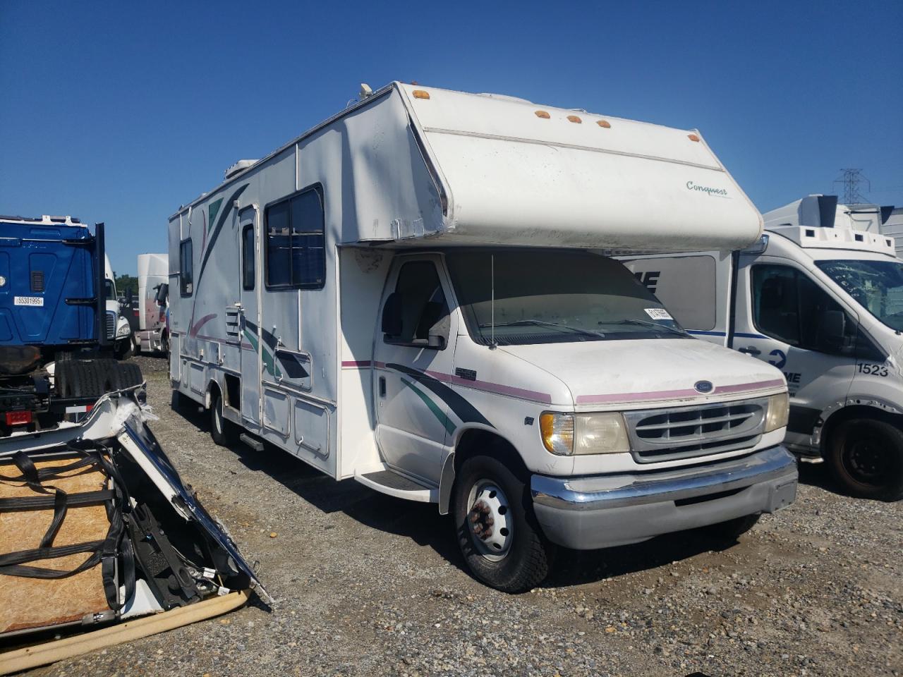 2000 Ford Econoline E450 Super Duty Cutaway Van за продажба в Glassboro, NJ - Normal Wear