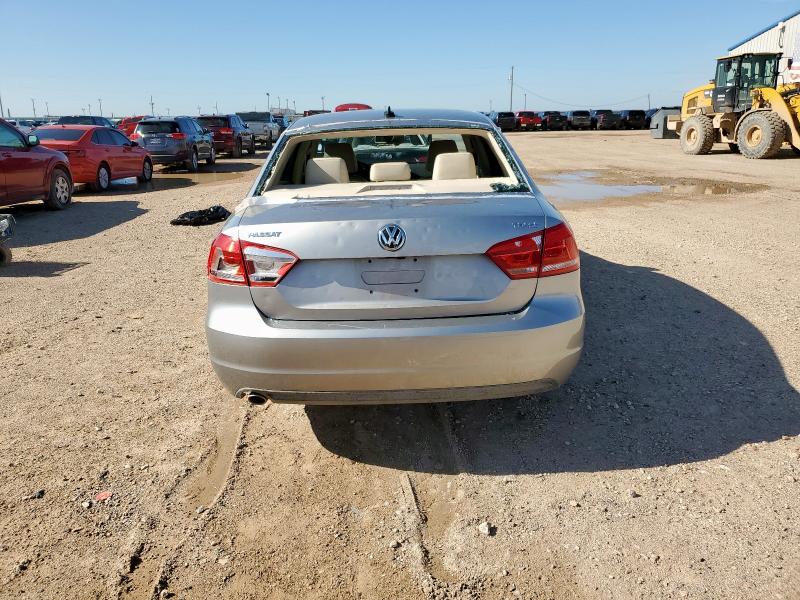  VOLKSWAGEN PASSAT 2014 Silver