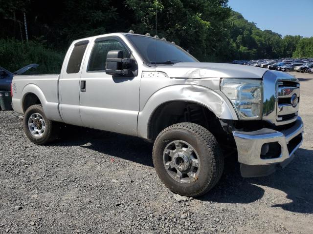  FORD F250 2015 Srebrny