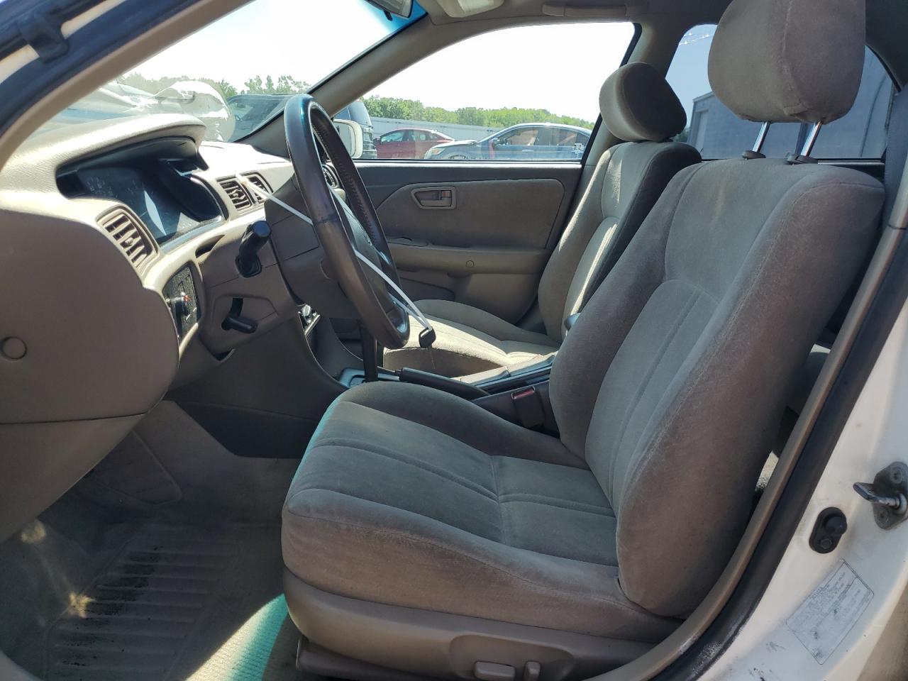 1999 Toyota Camry Le VIN: JT2BG22K5X0366733 Lot: 59327615