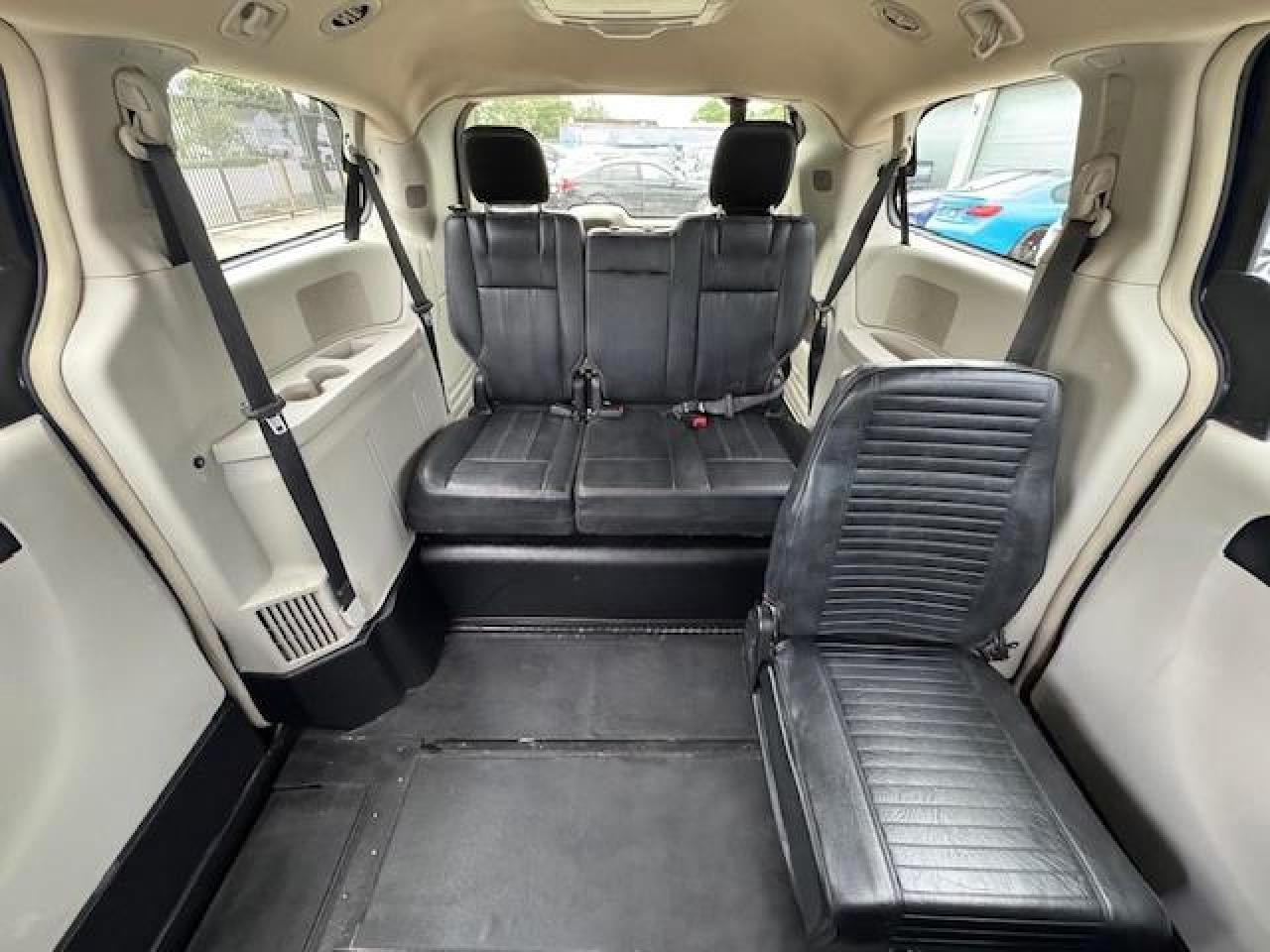 CHRYSLER MINIVAN 2014 VIN 2C4RC1BG7ER271083 zdjęcie 10
