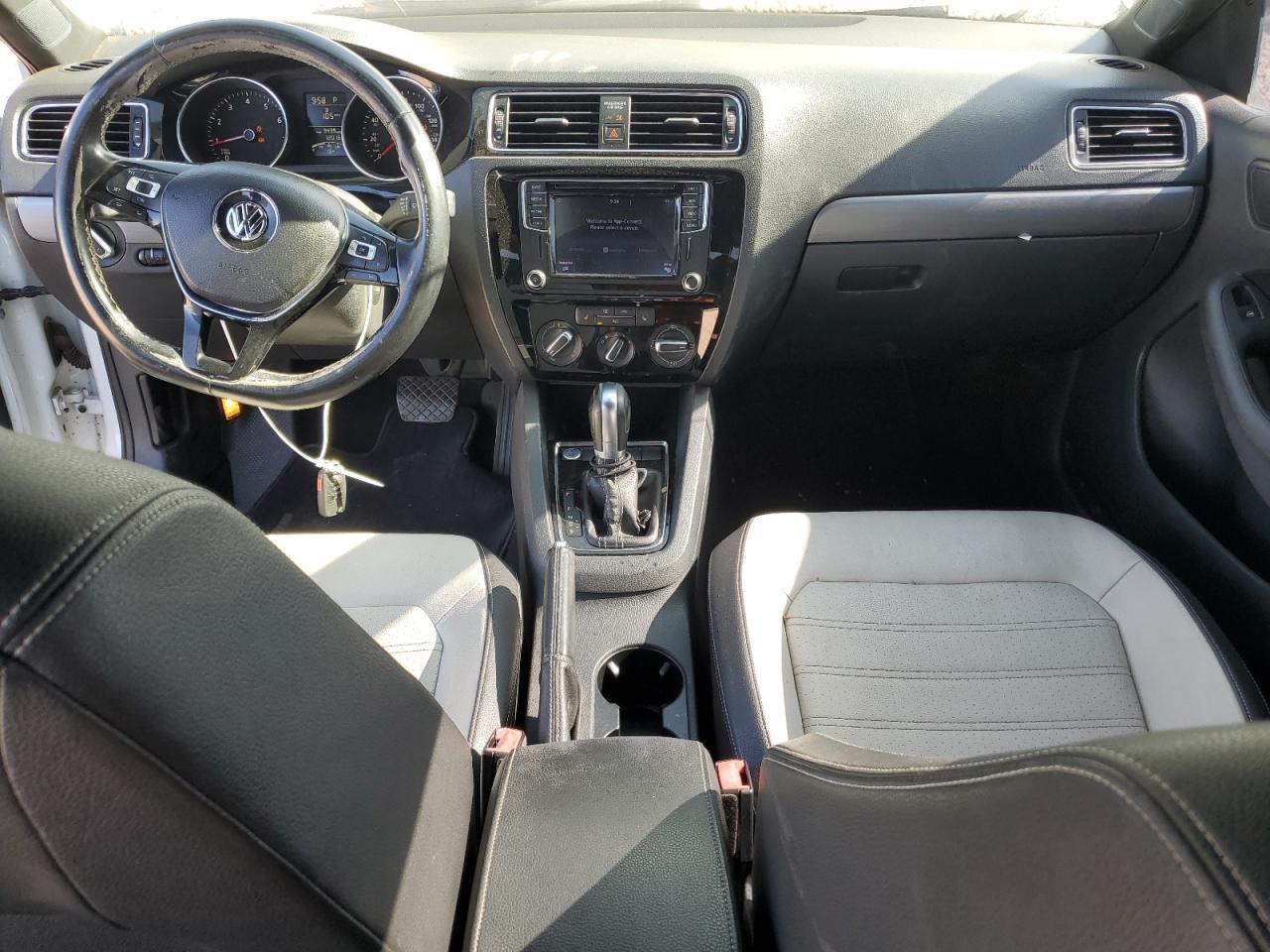 2016 Volkswagen Jetta - Image 8