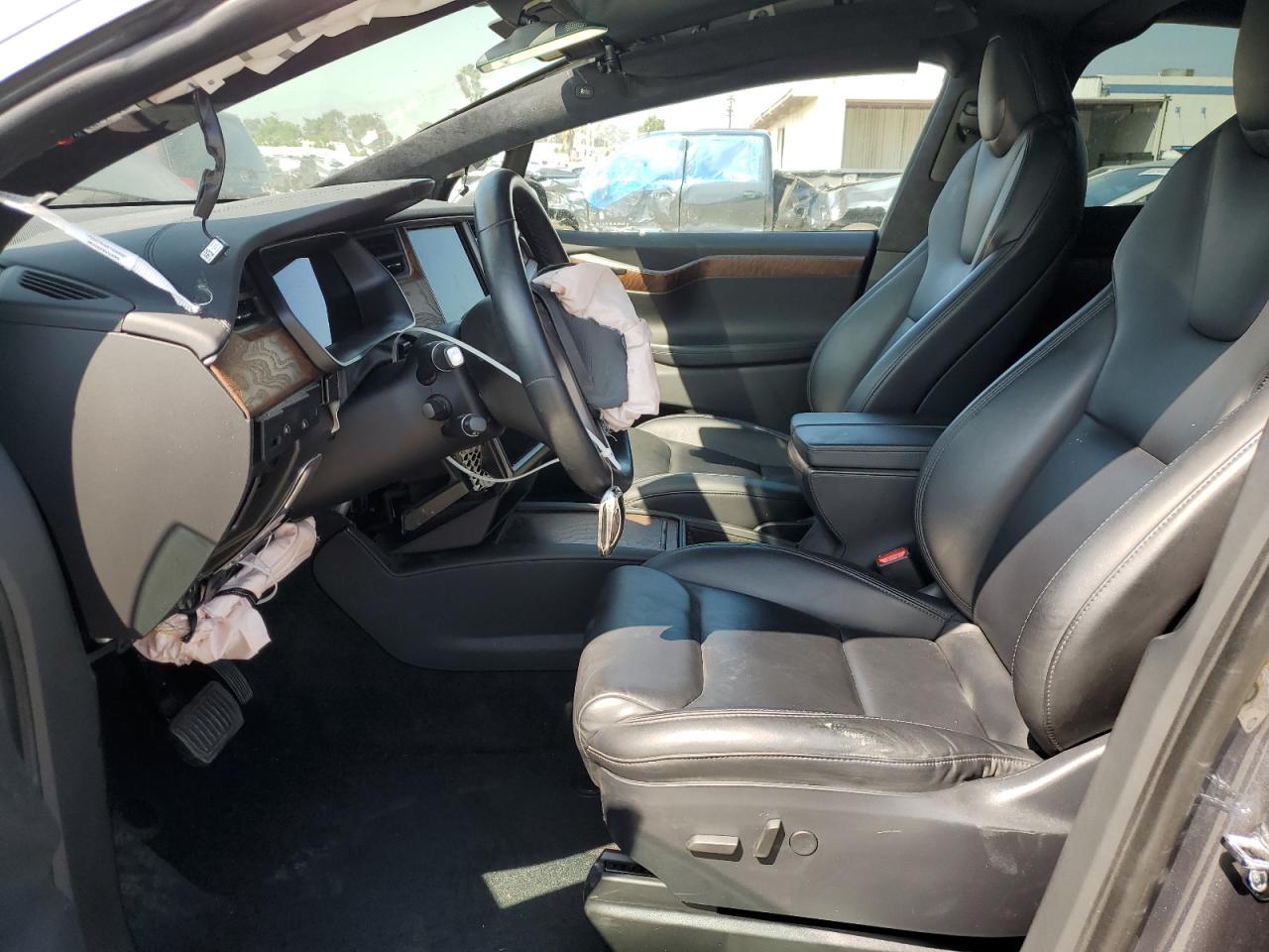 2020 Tesla Model X VIN: 5YJXCBE20LF235015 Lot: 60816905