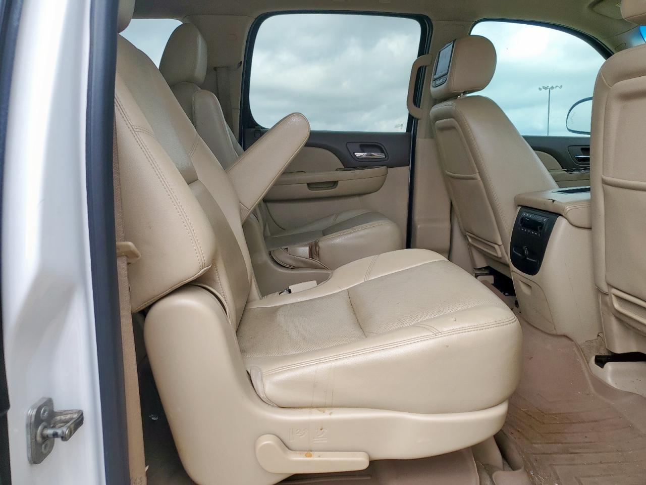 2013 GMC Yukon Xl C1500 Slt VIN: 1GKS1KE07DR379241 Lot: 62542755
