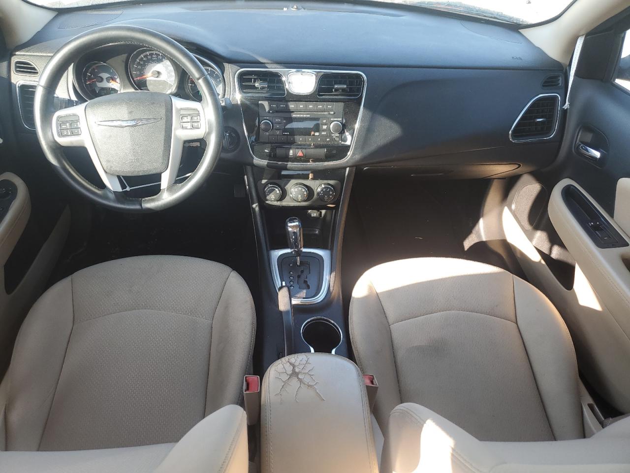 2013 Chrysler 200 Touring VIN: 1C3CCBBBXDN542217 Lot: 61870365