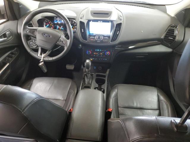  FORD ESCAPE 2018 Серебристый