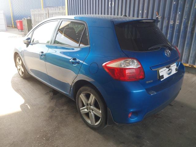 2011 TOYOTA AURIS SR V