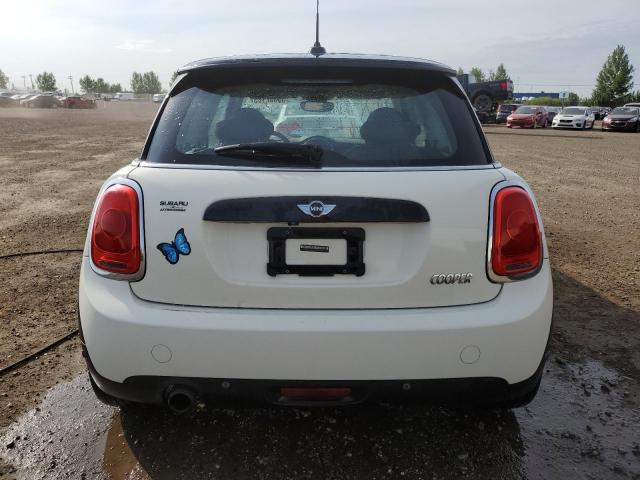 2016 MINI COOPER 