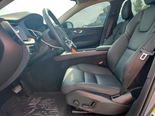  VOLVO XC60 PLUS 2024 Szary