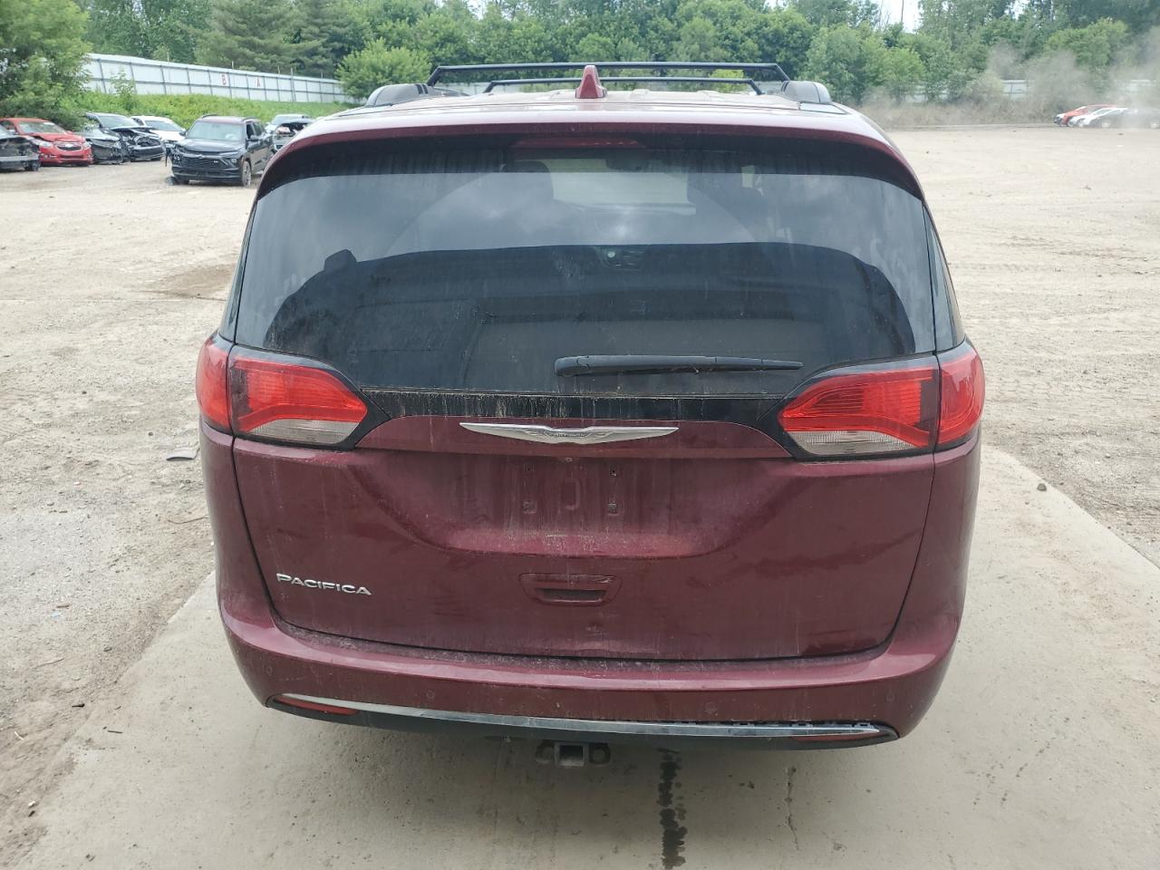 2017 Chrysler Pacifica Touring L VIN: 2C4RC1BG9HR603576 Lot: 62376455