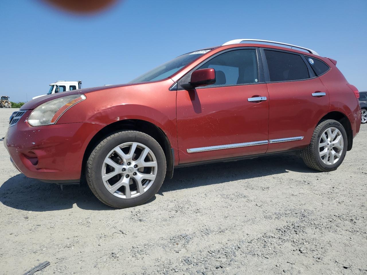 2013 Nissan Rogue S იყიდება Antelope-ში, CA - Side