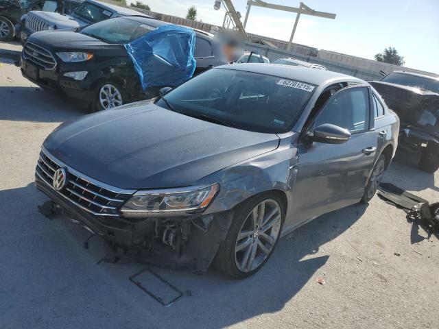  VOLKSWAGEN PASSAT 2018 Srebrny