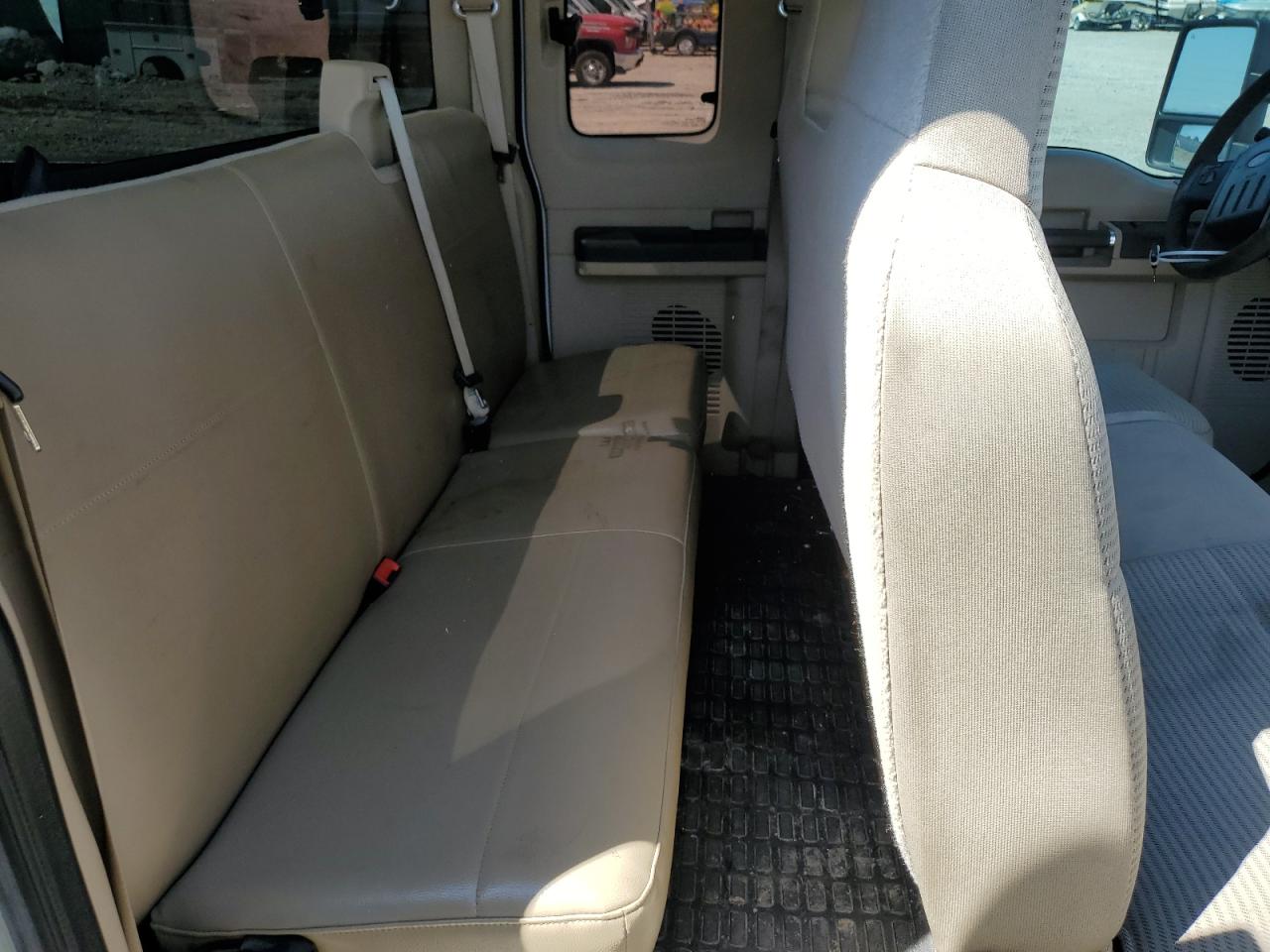2010 Ford F250 Super Duty VIN: 1FTSX2BR0AEA53166 Lot: 61913485