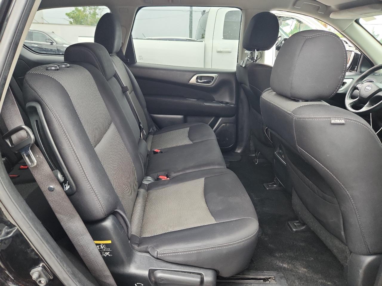 2017 Nissan Pathfinder S VIN: 5N1DR2MN8HC651844 Lot: 62862325