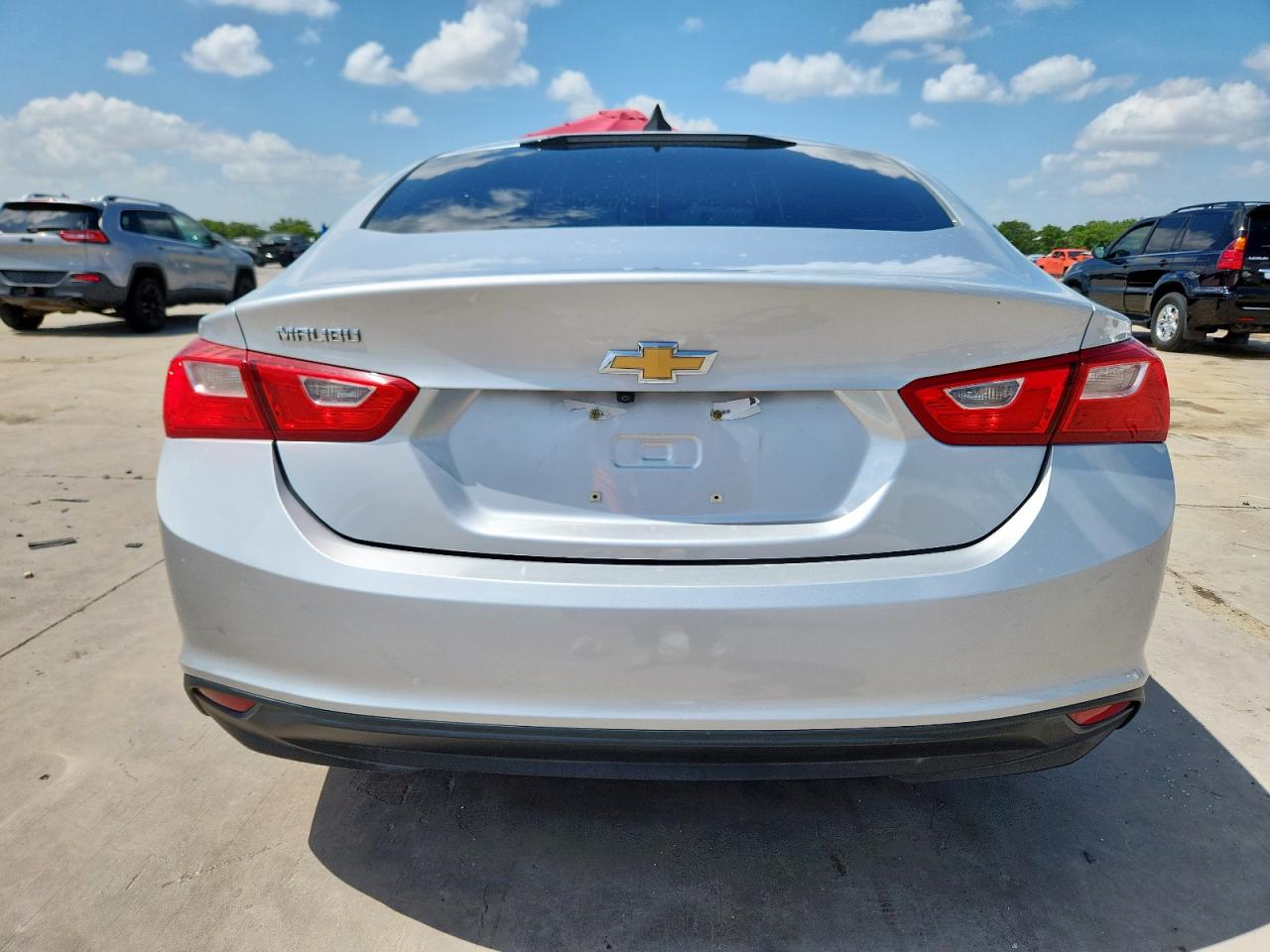 1g1zb5st2jf197752 1G1ZB5ST2JF197752 2018 Chevrolet Malibu Ls