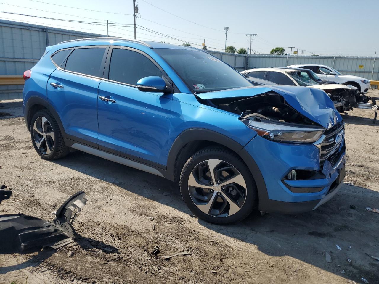 HYUNDAI TUCSON 2018 VIN KM8J33A26JU732569 фото 4