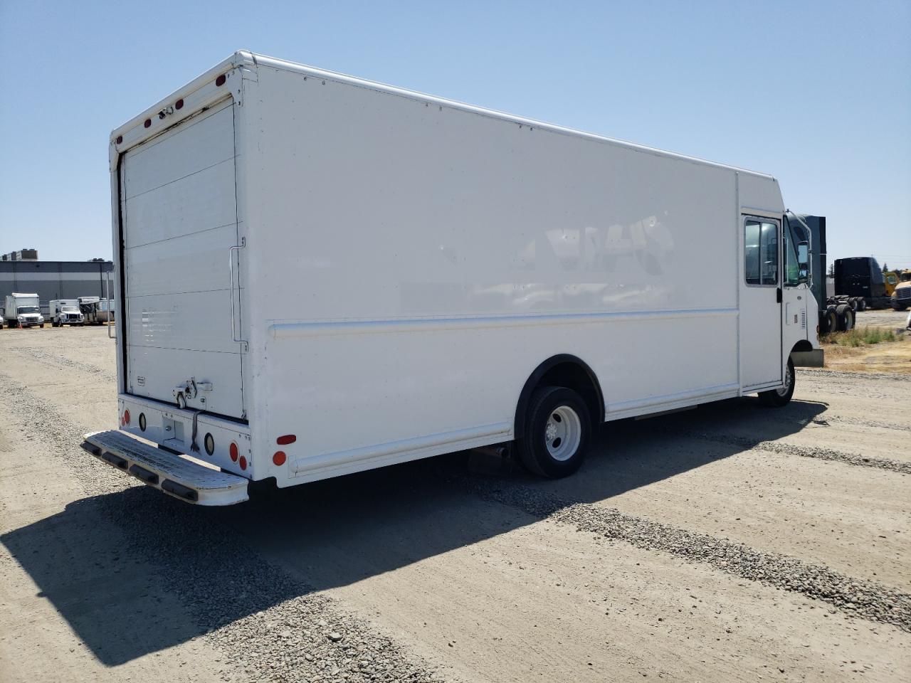 FORD ALL Models 2010 VIN 1FC4E4KL5ADA95537 zdjęcie 3