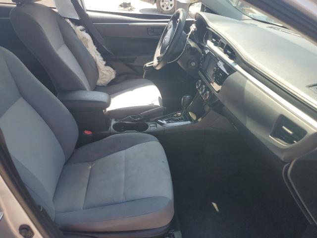Седаны TOYOTA COROLLA 2016 Серебристый