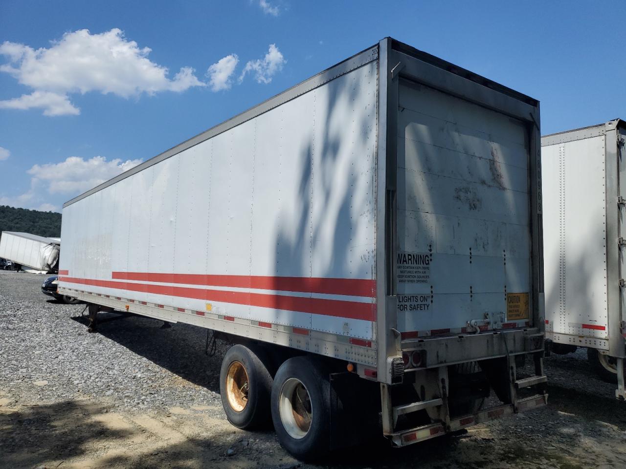 UTILITY ALL Models 2003 VIN 1UYVS24813U079429 фото 3