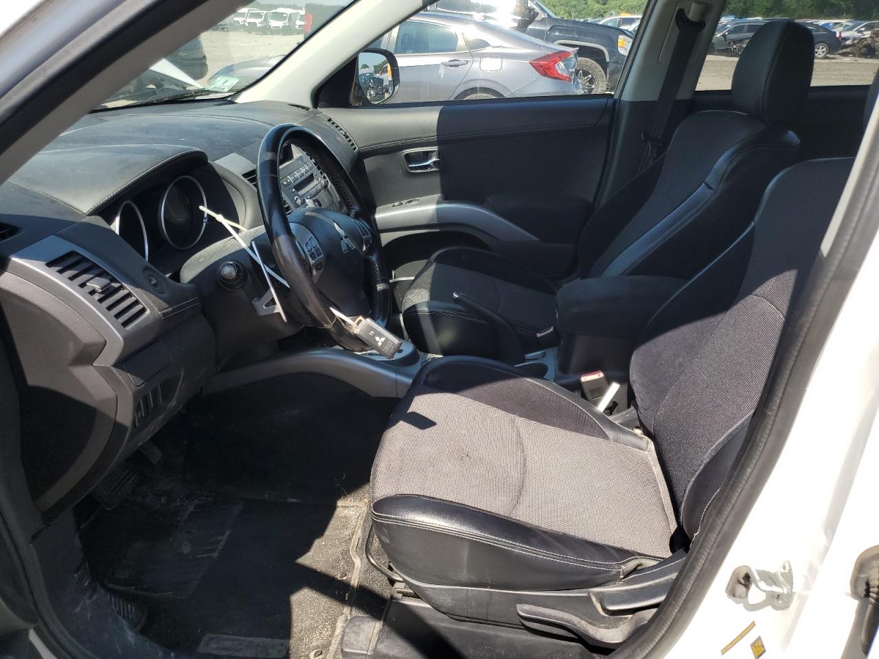 2010 Mitsubishi Outlander Xls VIN: JA4JT4AX9AZ014372 Lot: 62352775