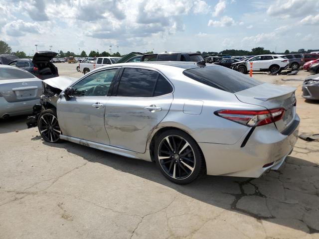  TOYOTA CAMRY 2018 Серебристый