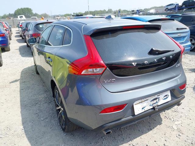 2019 VOLVO V40 INSCRI