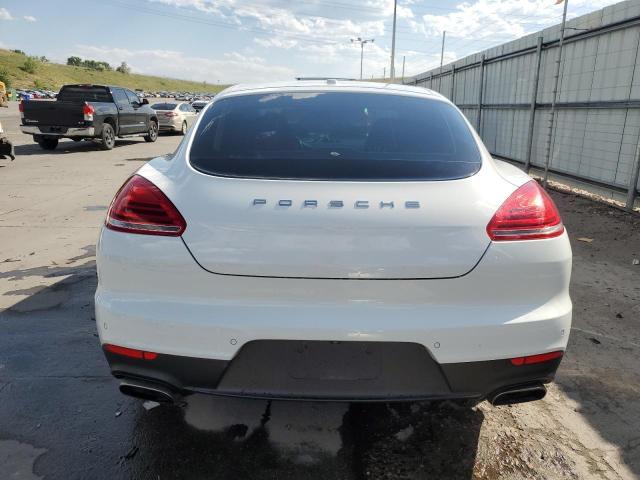  PORSCHE PANAMERA 2015 White