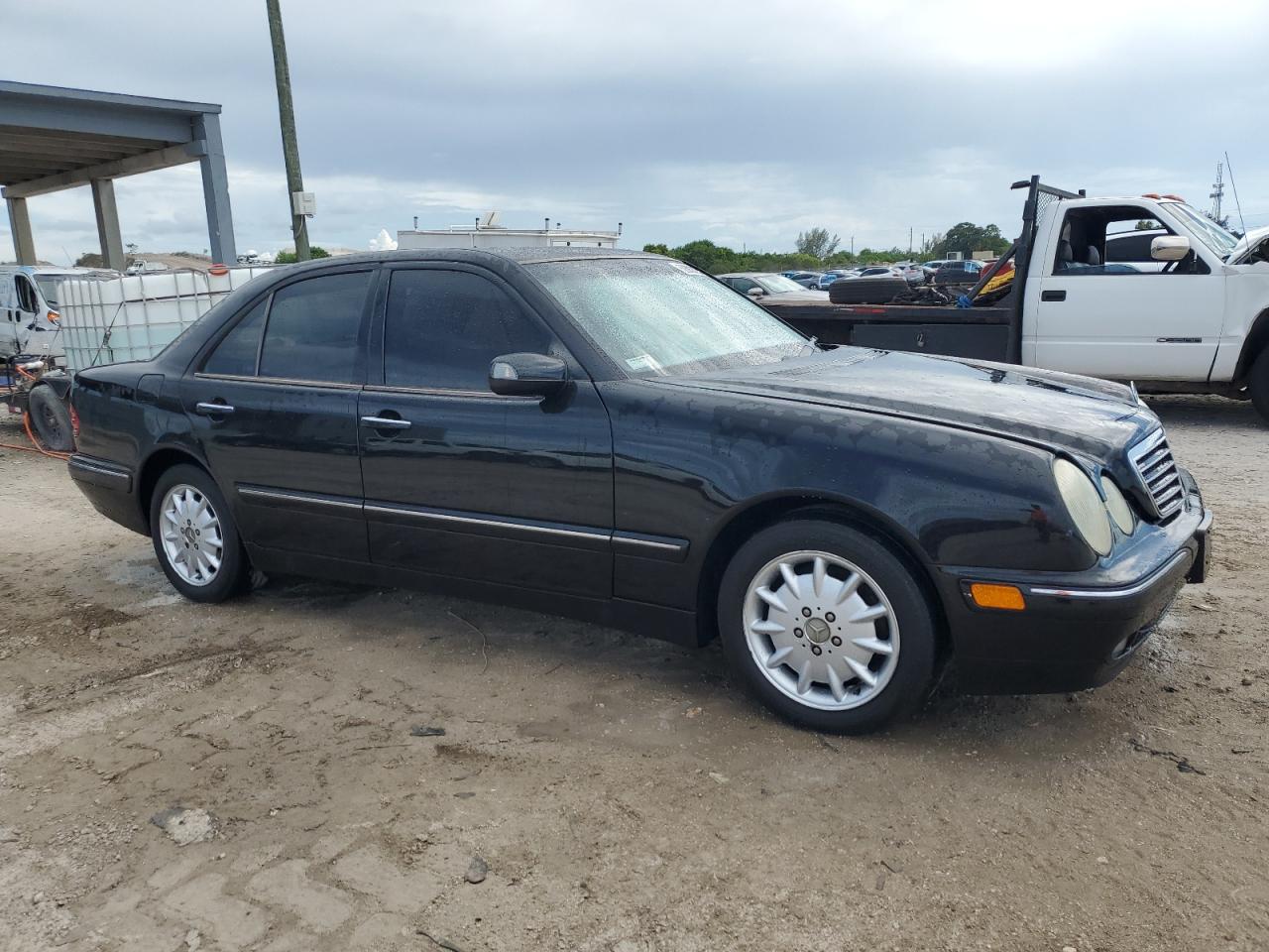 MERCEDES-BENZ E-CLASS 2001 VIN WDBJF65J21B254238 zdjęcie 4