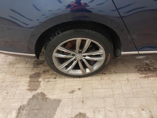 2017 VOLKSWAGEN PASSAT GT