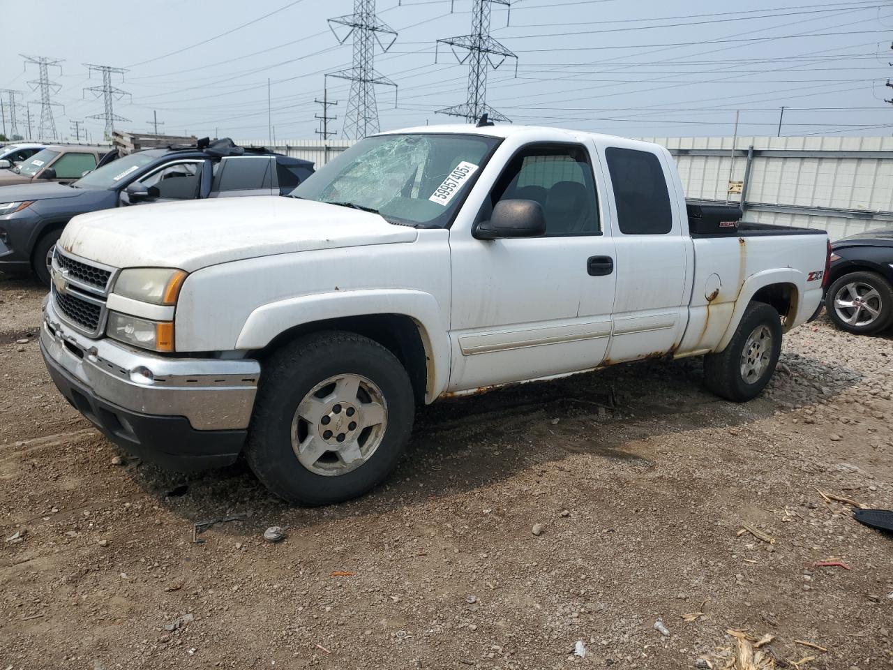 2006 Chevrolet Silverado K1500 იყიდება Elgin-ში, IL - Top/Roof