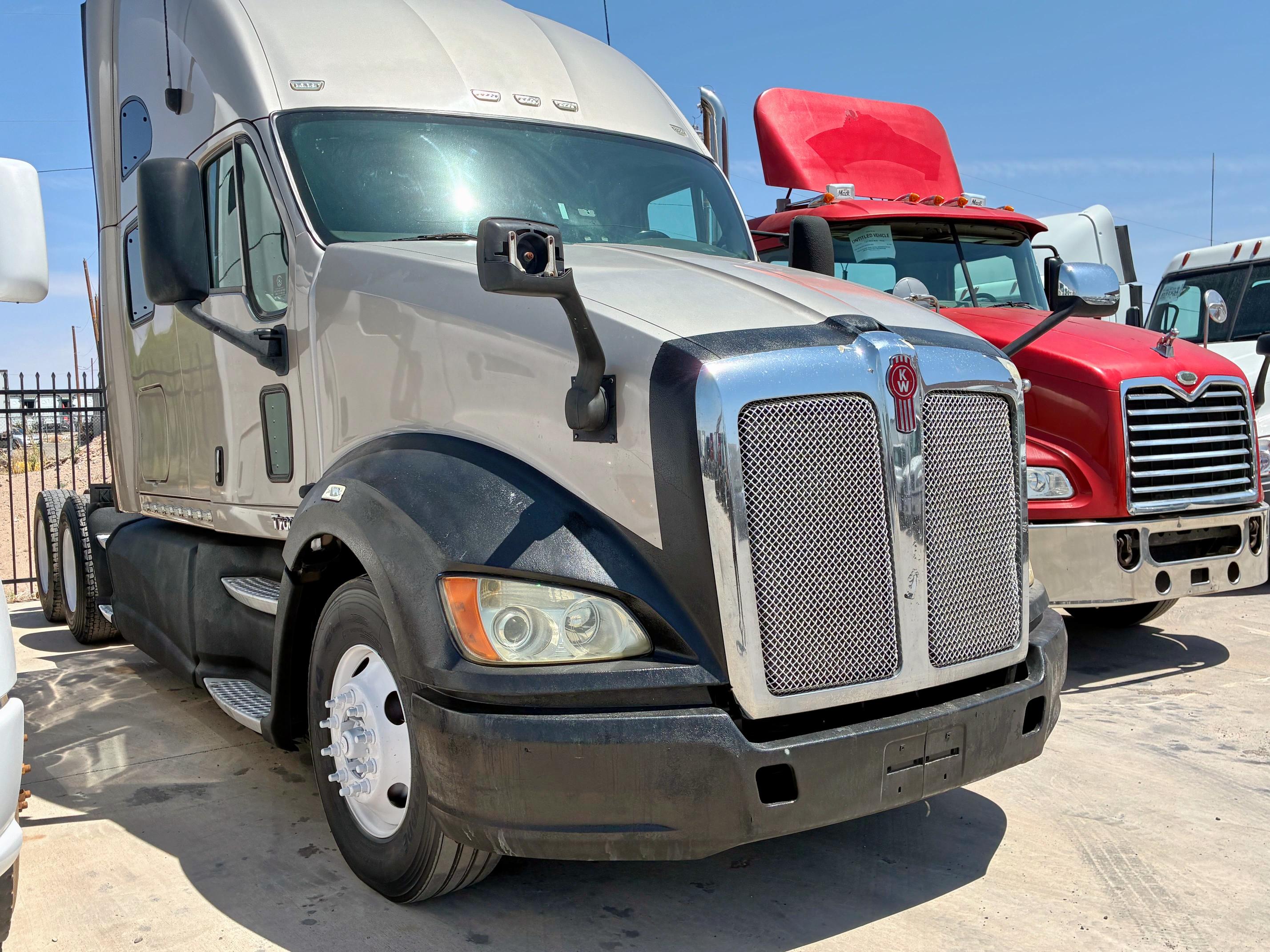 2012 Kenworth Construction T700