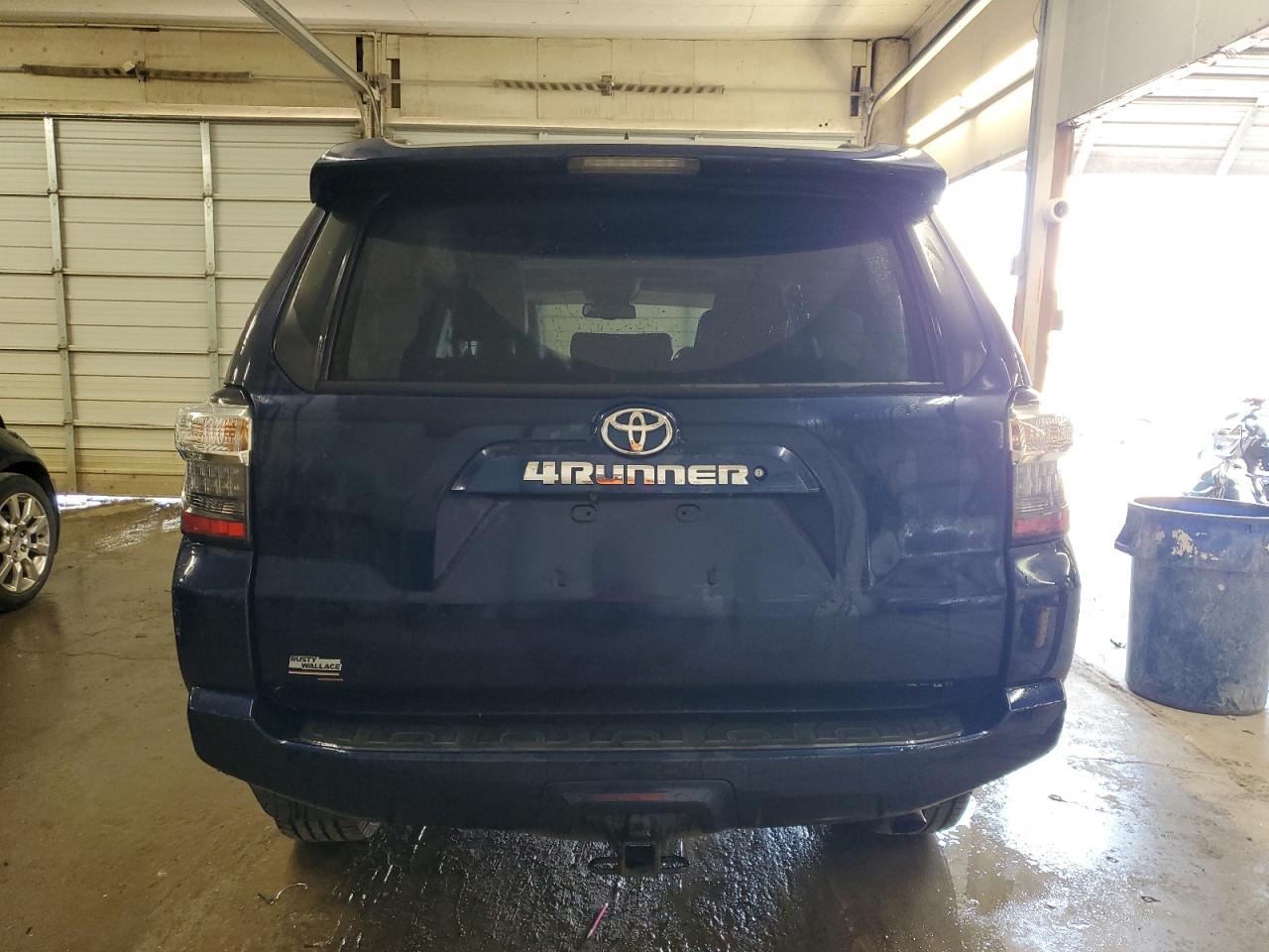 2019 Toyota 4Runner Sr5/Sr5 Premium VIN: JTEBU5JR1K5661240 Lot: 61749195
