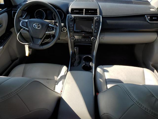  TOYOTA CAMRY 2017 Czerwony