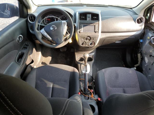 Sedans NISSAN VERSA 2015 Czarny