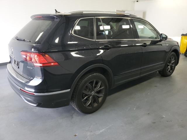  VOLKSWAGEN TIGUAN 2022 Чорний
