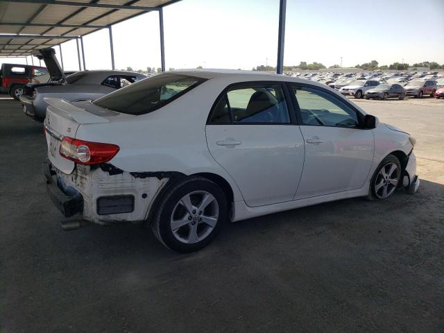 Седаны TOYOTA COROLLA 2012 Белы