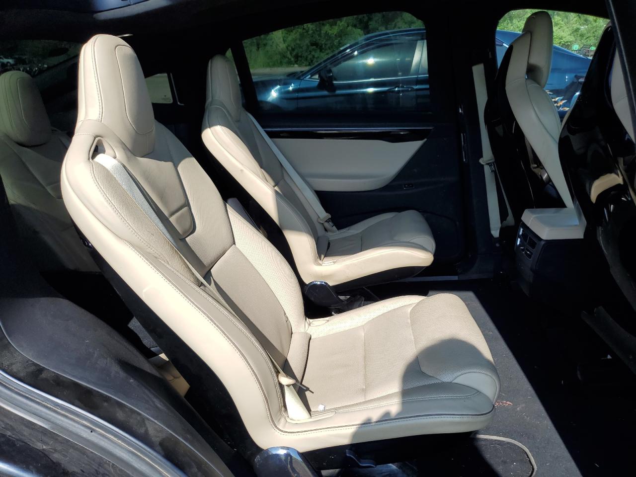 2016 Tesla Model X VIN: 5YJXCBE44GF020342 Lot: 61719085