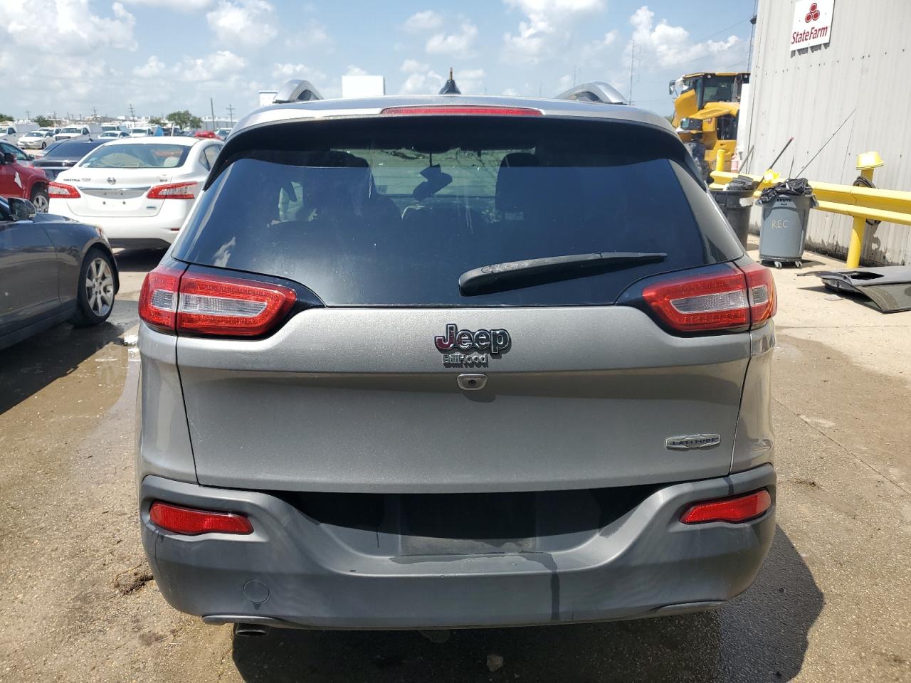 2015 Jeep Cherokee Latitude VIN: 1C4PJLCB7FW517845 Lot: 61300065