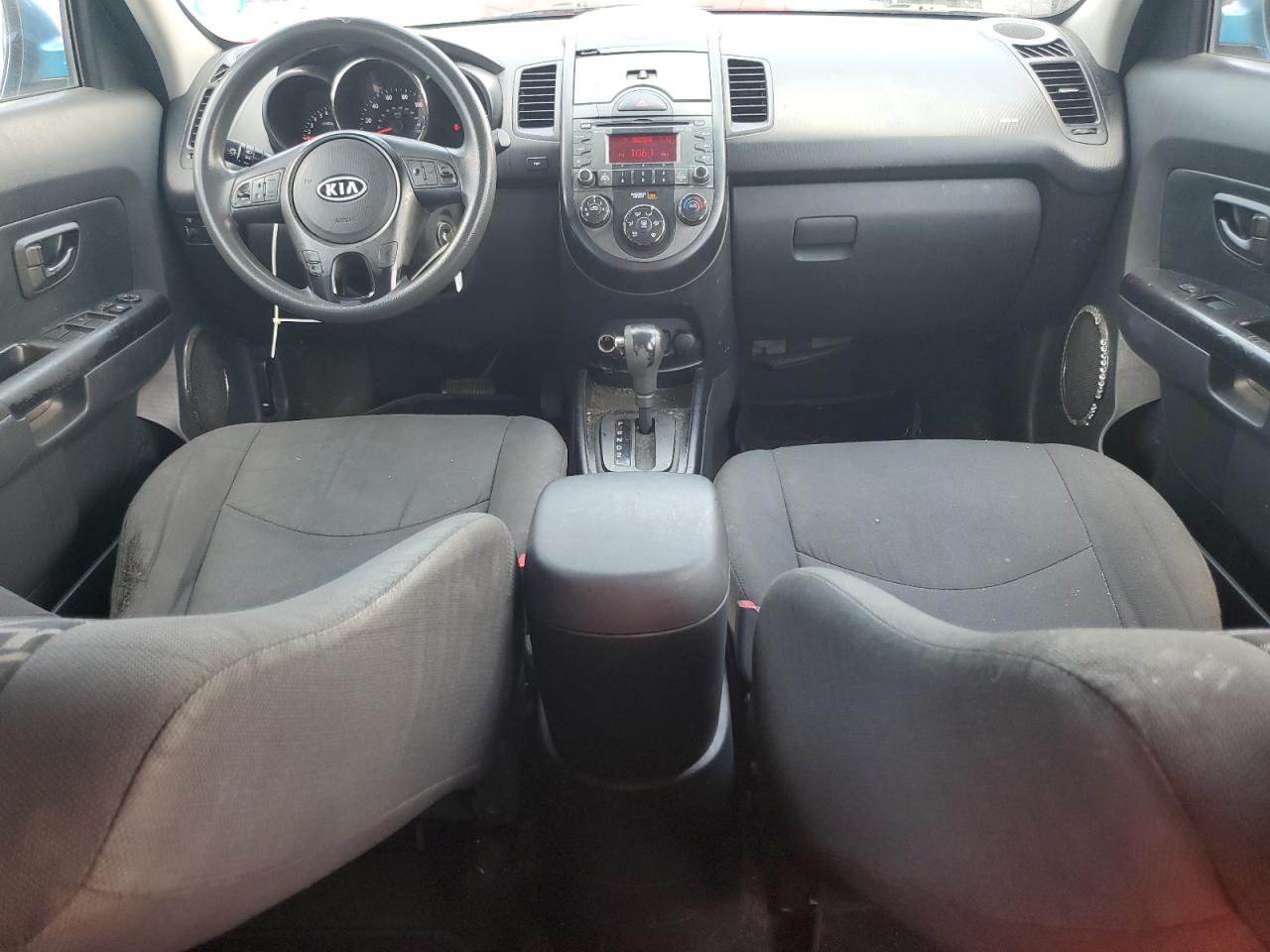2010 Kia Soul + VIN: KNDJT2A27A7129885 Lot: 62564445