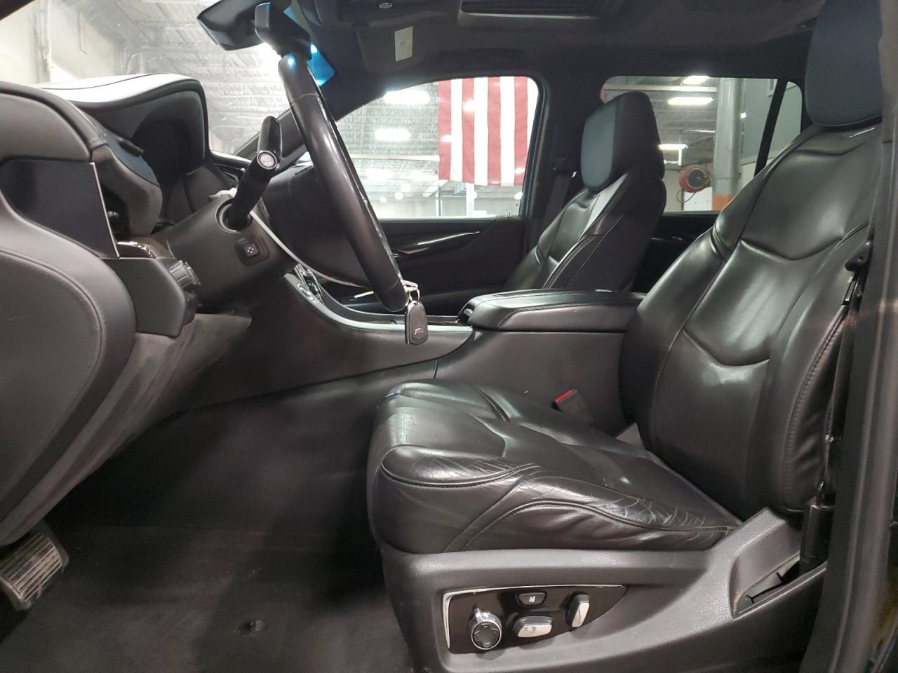 2018 Cadillac Escalade Platinum VIN: 1GYS4DKJ3JR126872 Lot: 58346145