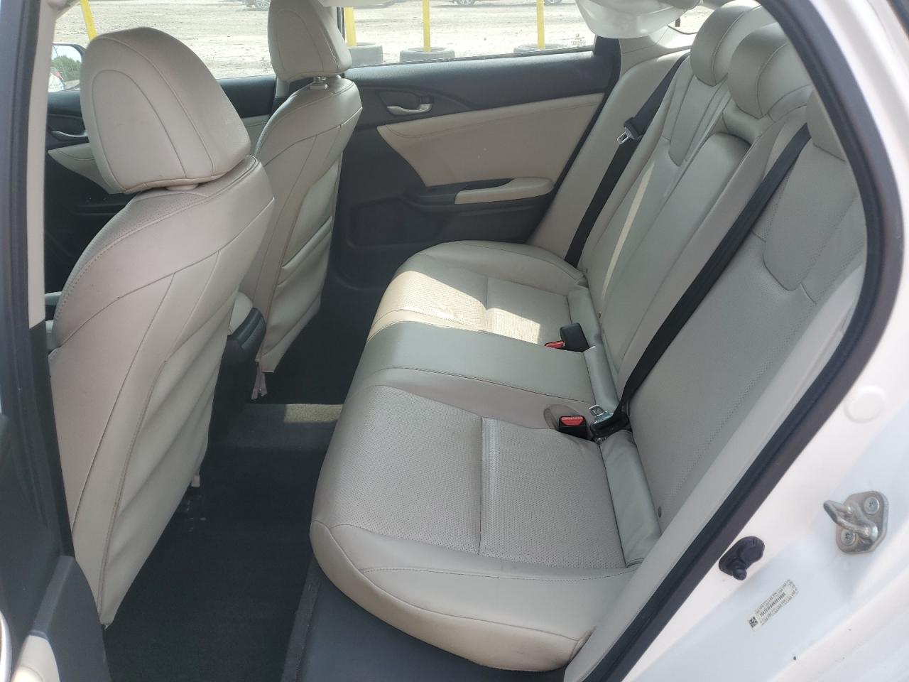 2019 Honda Insight Touring VIN: 19XZE4F9XKE019994 Lot: 60592125