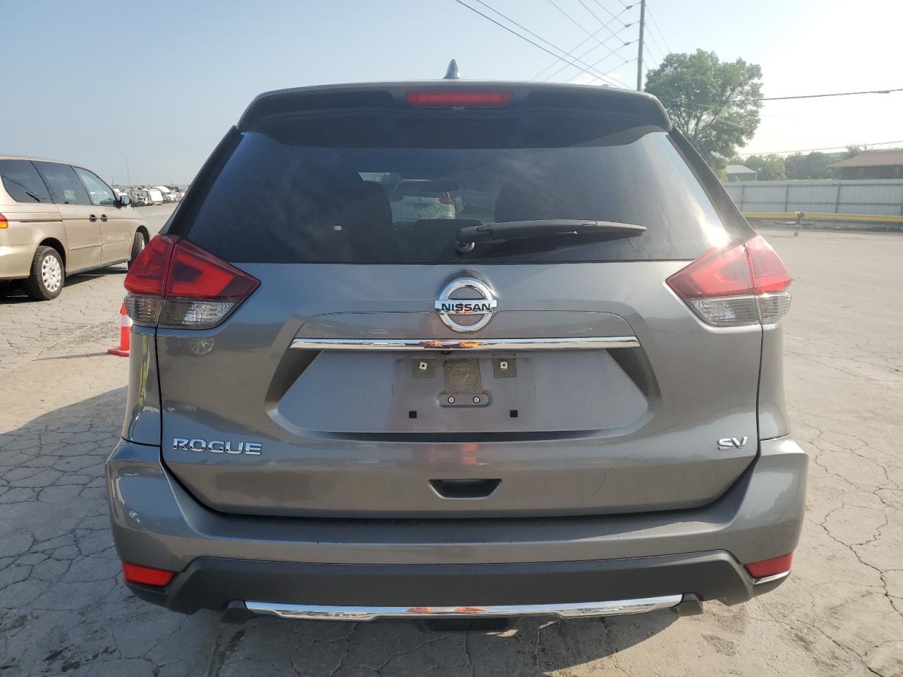 2018 Nissan Rogue S VIN: JN8AT2MT9JW450146 Lot: 62699495