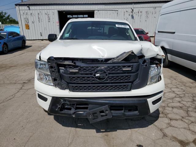  NISSAN TITAN 2022 Biały